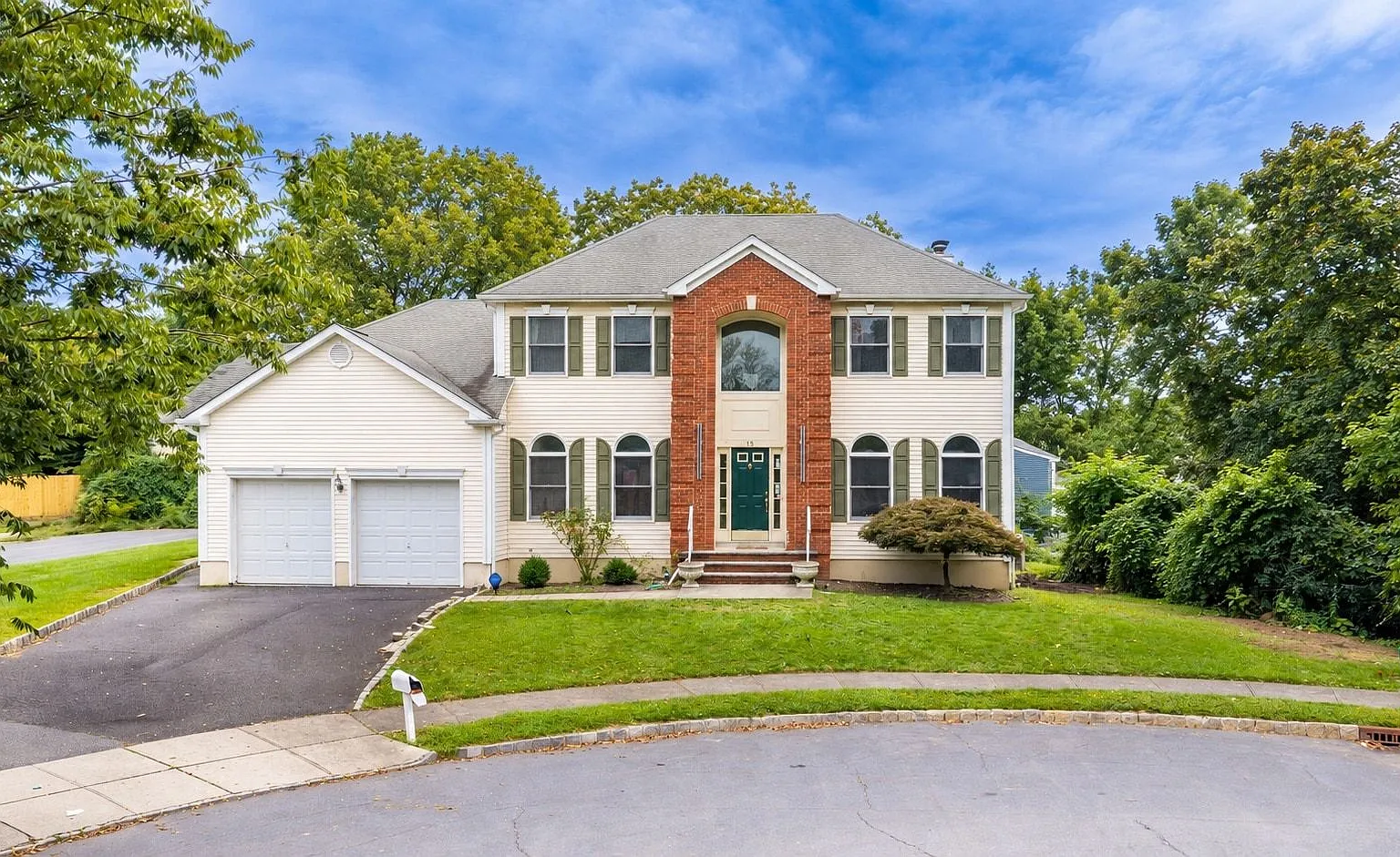 5 bed, 3586 sqft, $7,500 — Photo 1
