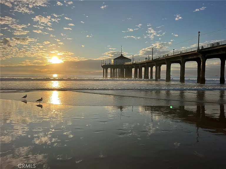 720 Manhattan Beach Blvd — Photo 43