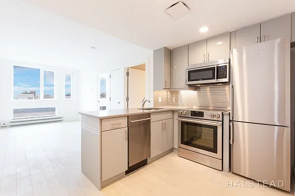 Rented by Halstead Real Estate | media 43