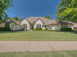 2709 Warwick Pl, Edmond, OK 73013