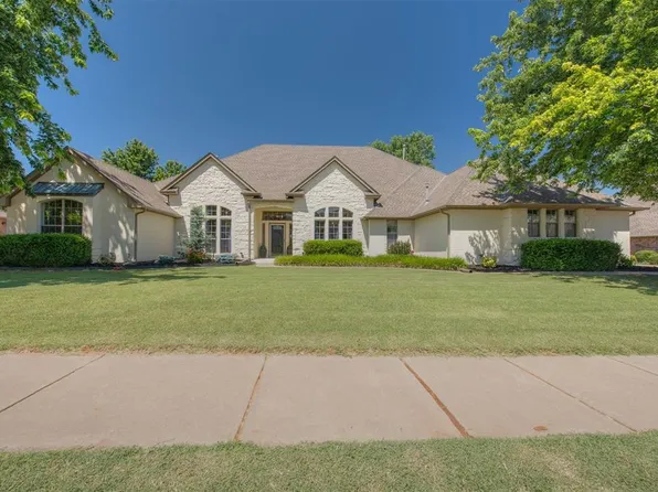 2709 Warwick Pl, Edmond, OK 73013