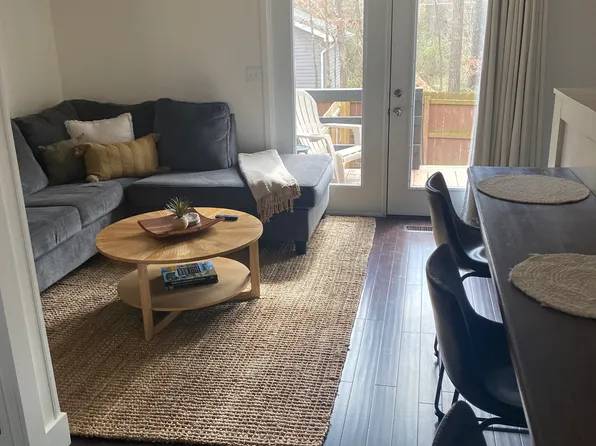 1406 S Circle Dr, Sevierville, TN 37862