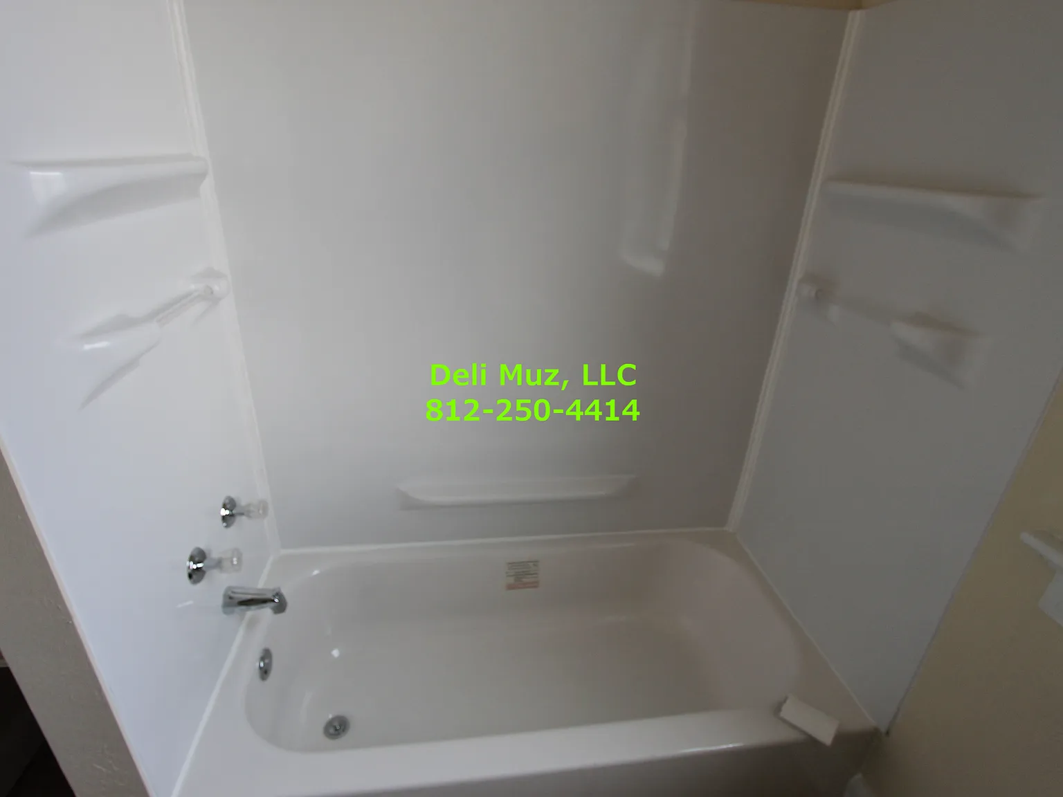 Studio, $575 — Photo 2