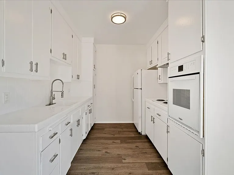 1831 Federal Ave #17 — Photo 2