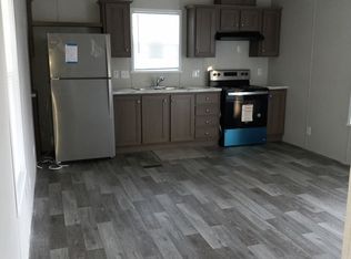 60 Kris Dr, Bloomington, IL 61704