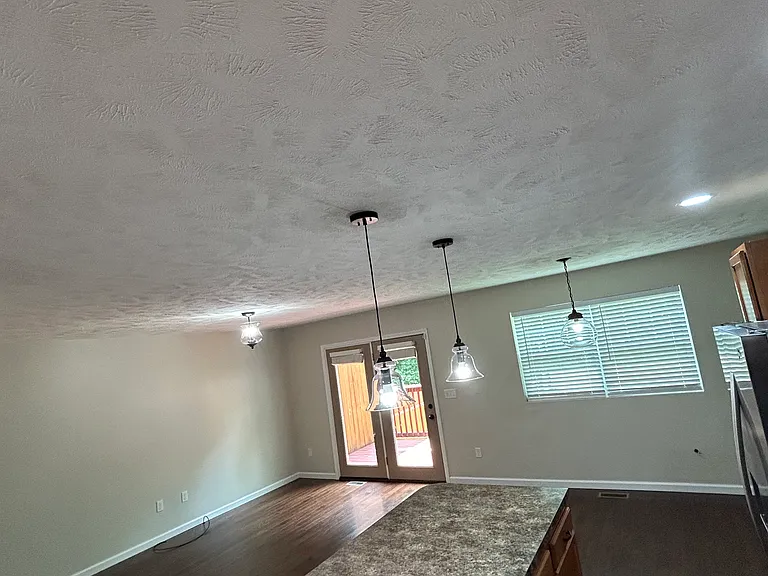 2851 Washington Ave — Photo 8