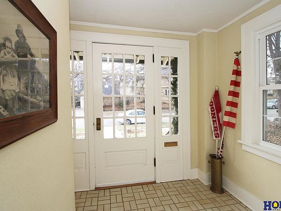 5th image of 3028 Puritan Ave