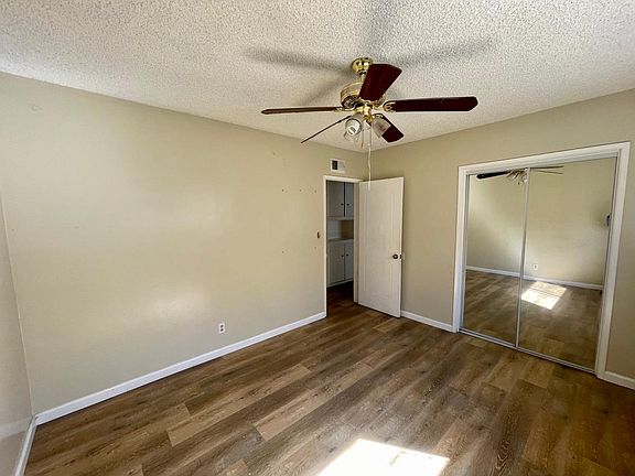 5th image of 14920 Eastwood Ave #A