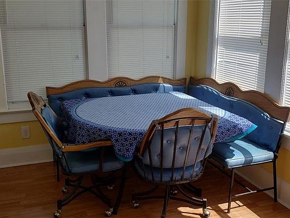 5th image of 5901 Estero Blvd