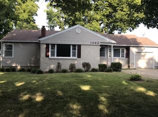 1362 S Kentwood Ave, Springfield, MO 65804