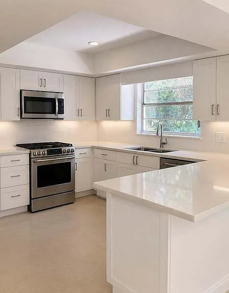 4820 Vermont Ave — Photo 3