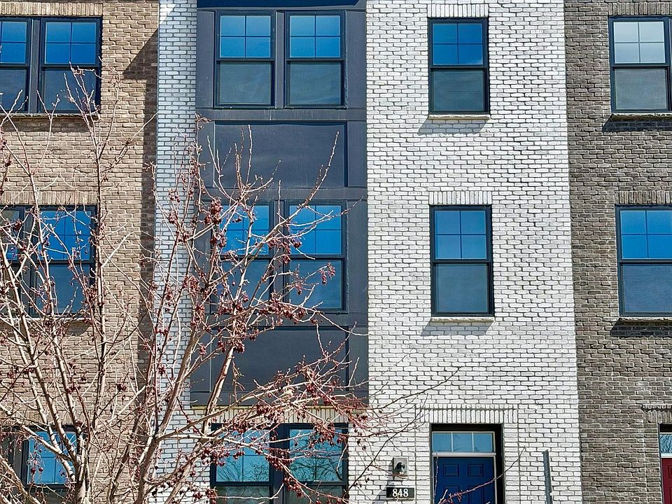 1st image of 848 Woodlawn Ave