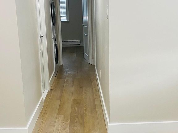 5th image of 309 W Poplar St #F898c1fe2