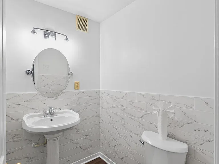 1015 Saint Michaels Dr — Photo 25