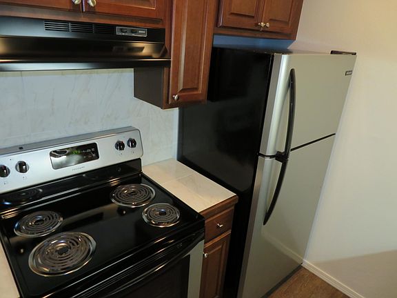 5th image of 1117 E 41st St S #5