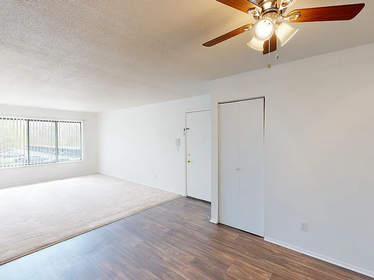 Ravine Apartments — Photo 18