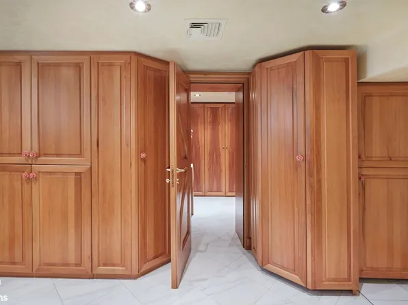 1068 82nd Street image 18 of 24