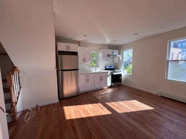 409 41st Street image 2 of 16