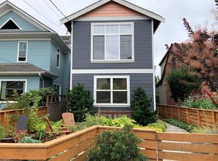 3229 NW 60th St, Seattle, WA 98107