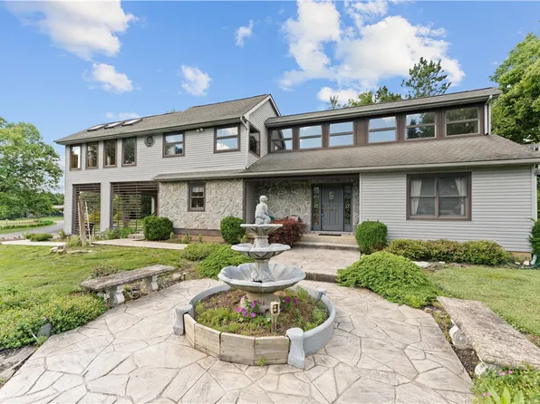 1275 Wilmington Rd, Lebanon, OH 45036
