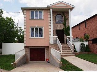 482 Tennyson Dr, Staten Island, NY 10312