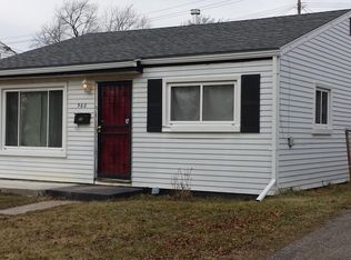 560 Montana Ave, Pontiac, MI 48341