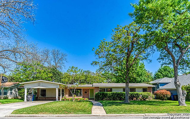 1st image of 439 Laramie Dr