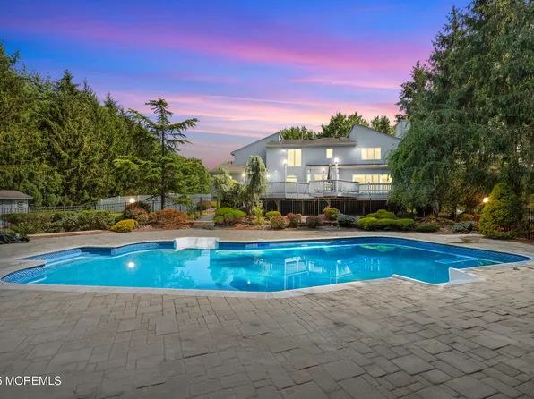 25 Whistler Way, Marlboro, NJ 07746