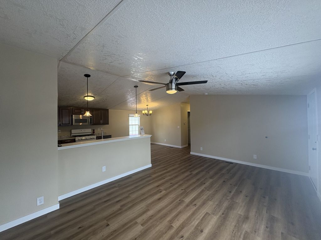 517 E Trilby Rd Lot 38
