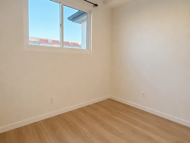 2138 Garnet Ave #A — Photo 3