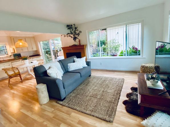 (undisclosed Address)