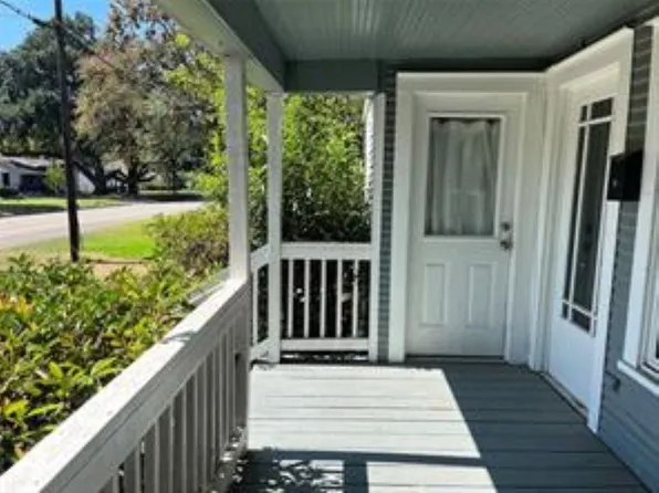 527 2nd St, Sealy, TX 77474