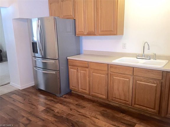 4th image of 3081 Tod Ave NW