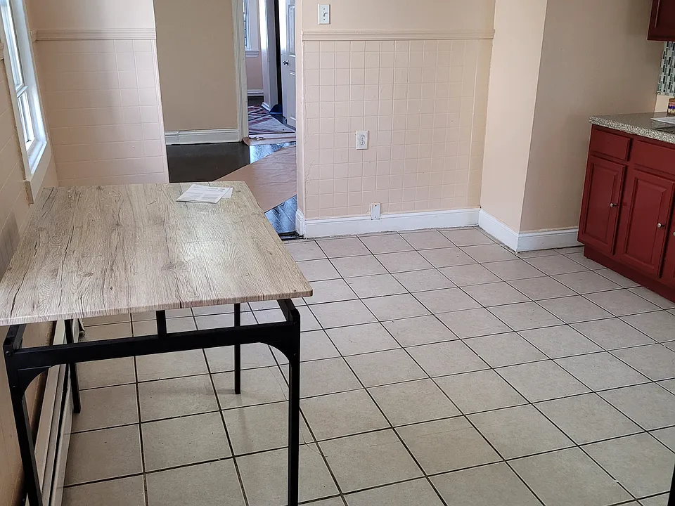 90 Cutler St #2A