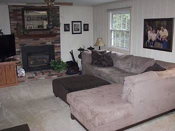 4th image of 17 Laureldale Dr