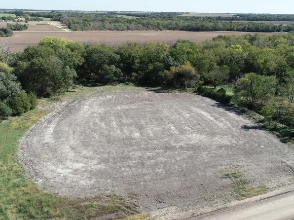 5630 S Spencer Rd, Newton, KS 67114