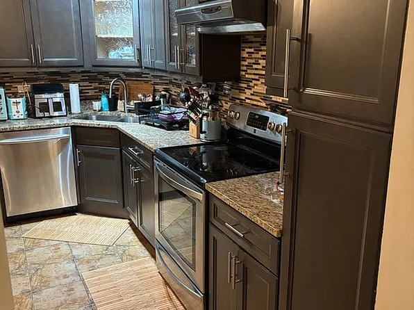 7525 W Lawrence Ave Unit 303, Harwood Heights, IL 60706