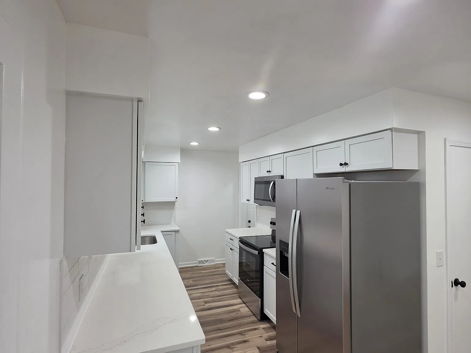 2 bed, 1867 sqft, $2,195 — Photo 4