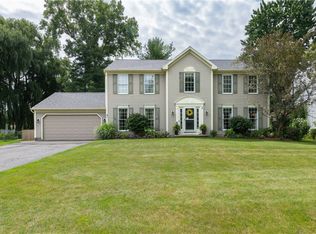 91 Crab Apple Ln, Rochester, NY 14626