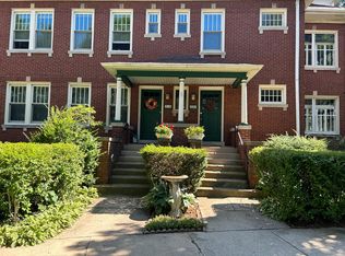220 W Harris Ave, La Grange, IL 60525