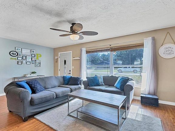 5th image of 2706 Wells Ave