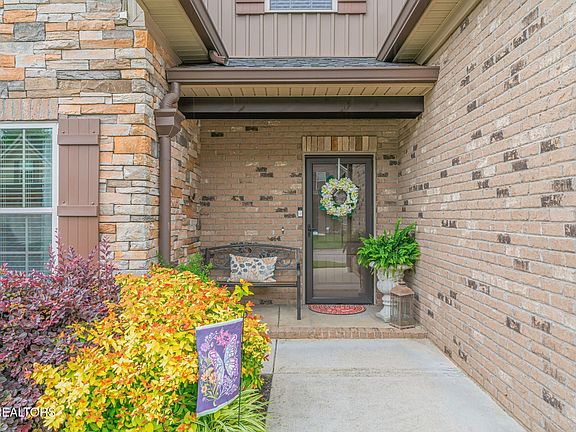 3rd image of 1016 Jacksonian Way