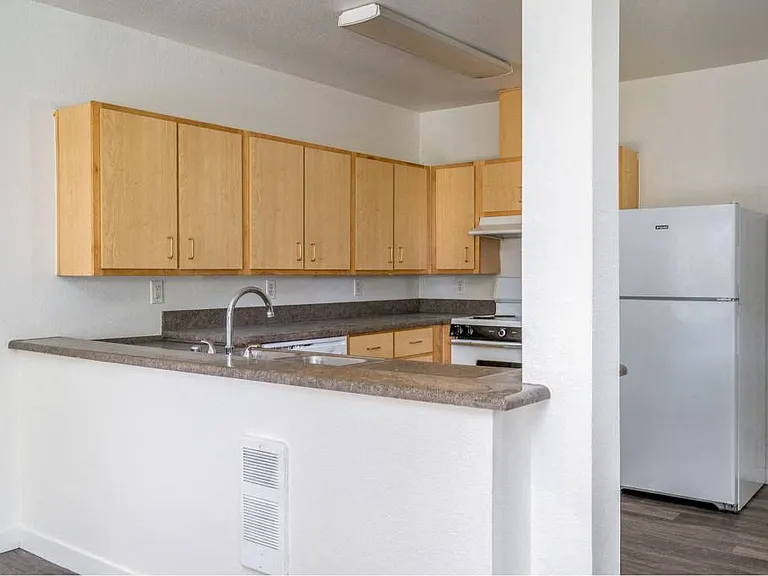 Quail Run Apartments — Photo 38