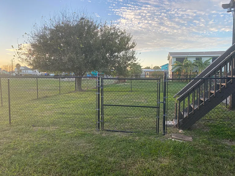 1035 East Rd — Photo 19