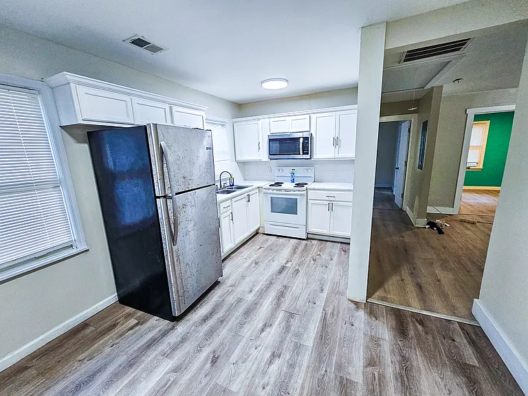 354 Deloach Ave — Photo 9
