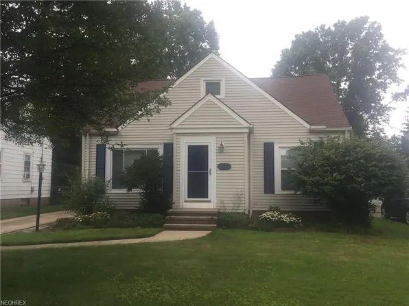 22350 Westwood Ave, Fairview Park, OH 44126