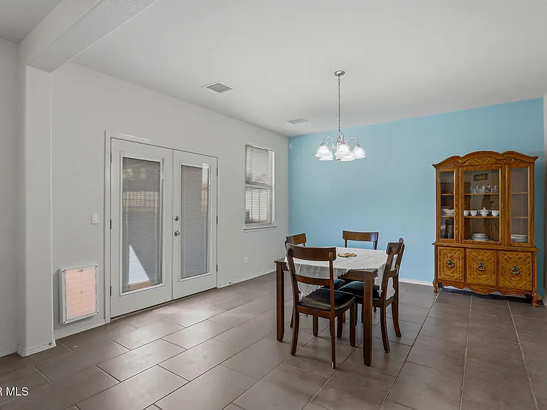14668 Oldenberg Ct — Photo 17