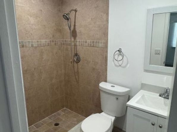 6063 10th Ave N APT 246, Greenacres, FL 33463