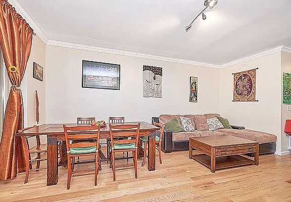 4th image of 221 W 112th St #1