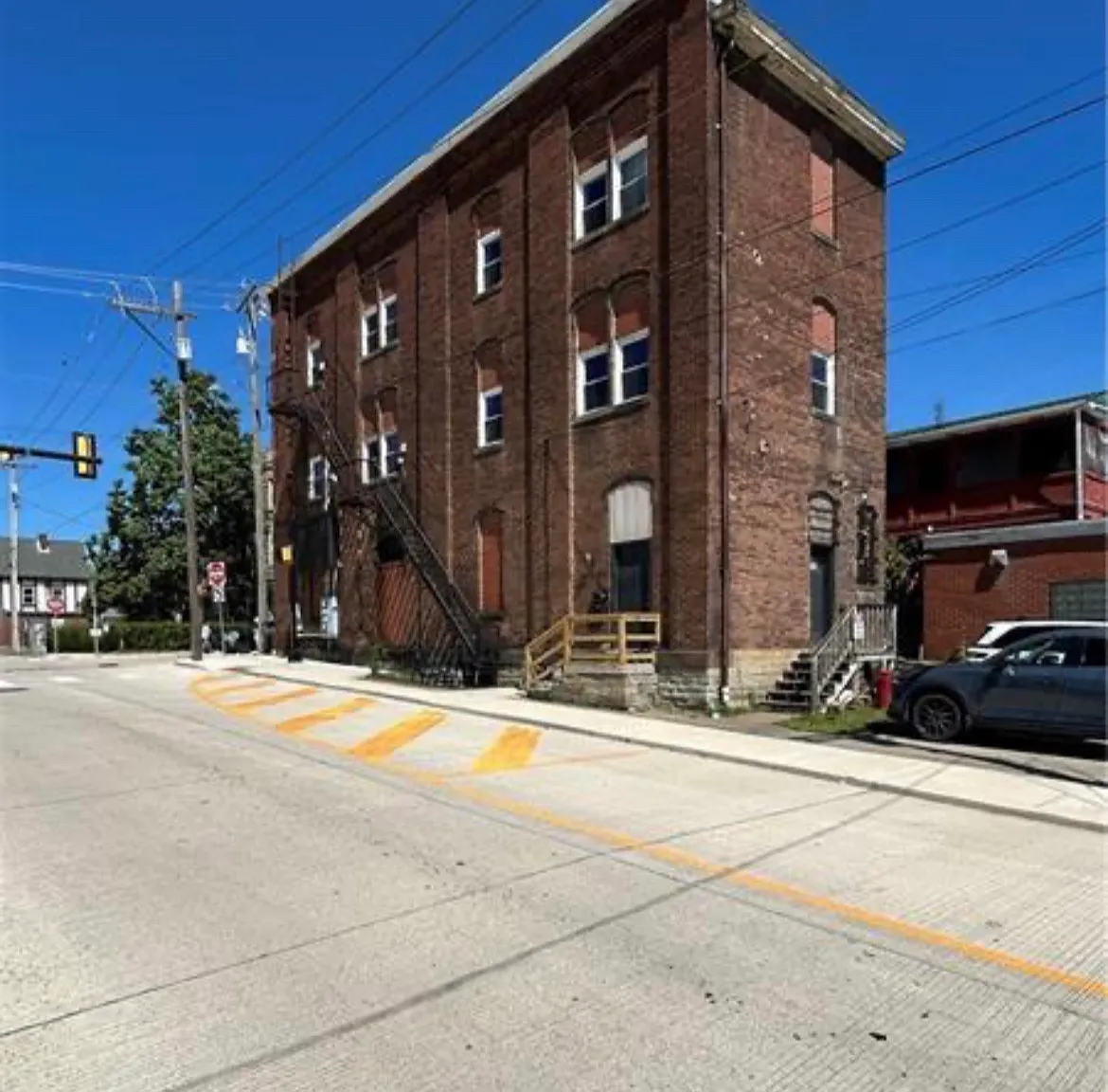 2 bed, 800 sqft, $800 — Photo 1